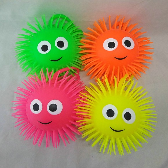 15cm emoji flahing puffer ball