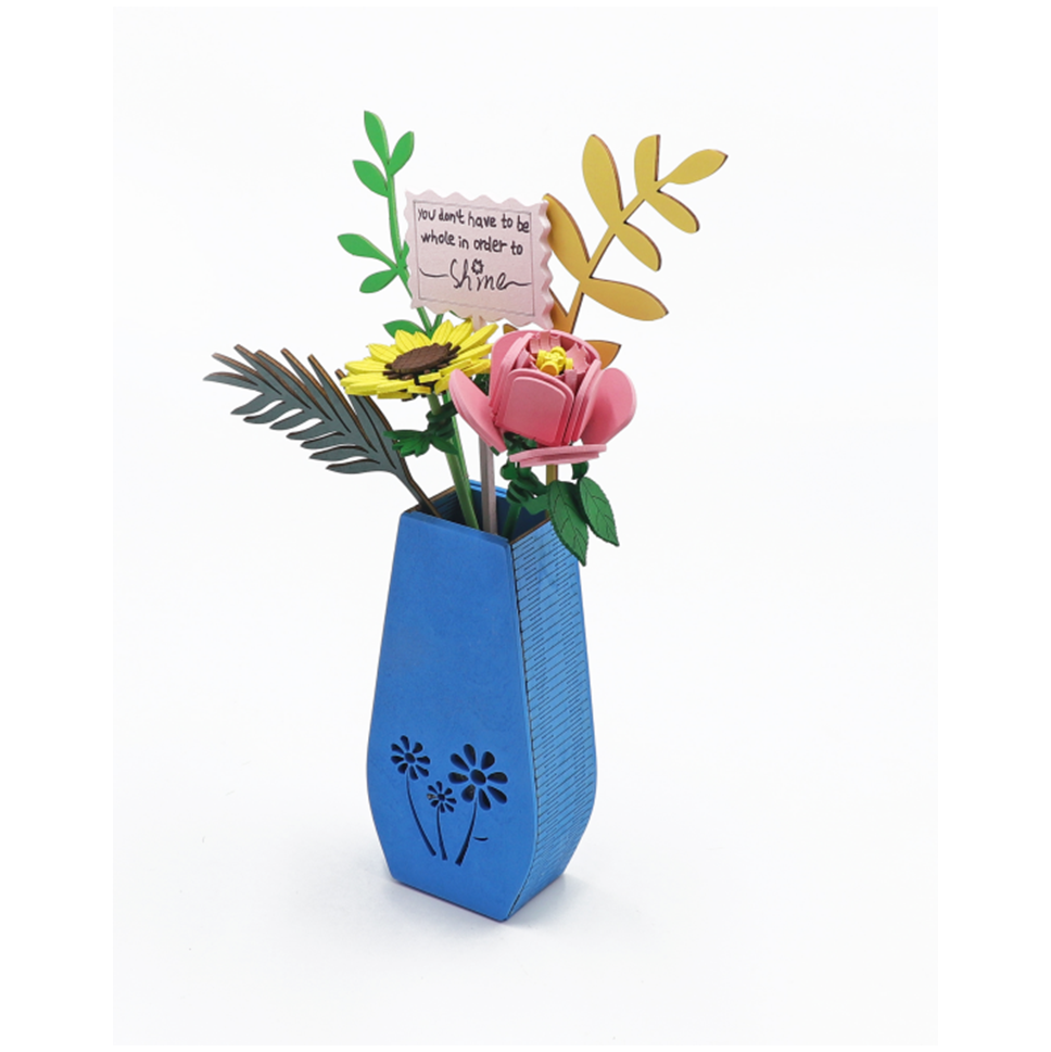 WOODEN FLOWER PUZZLE